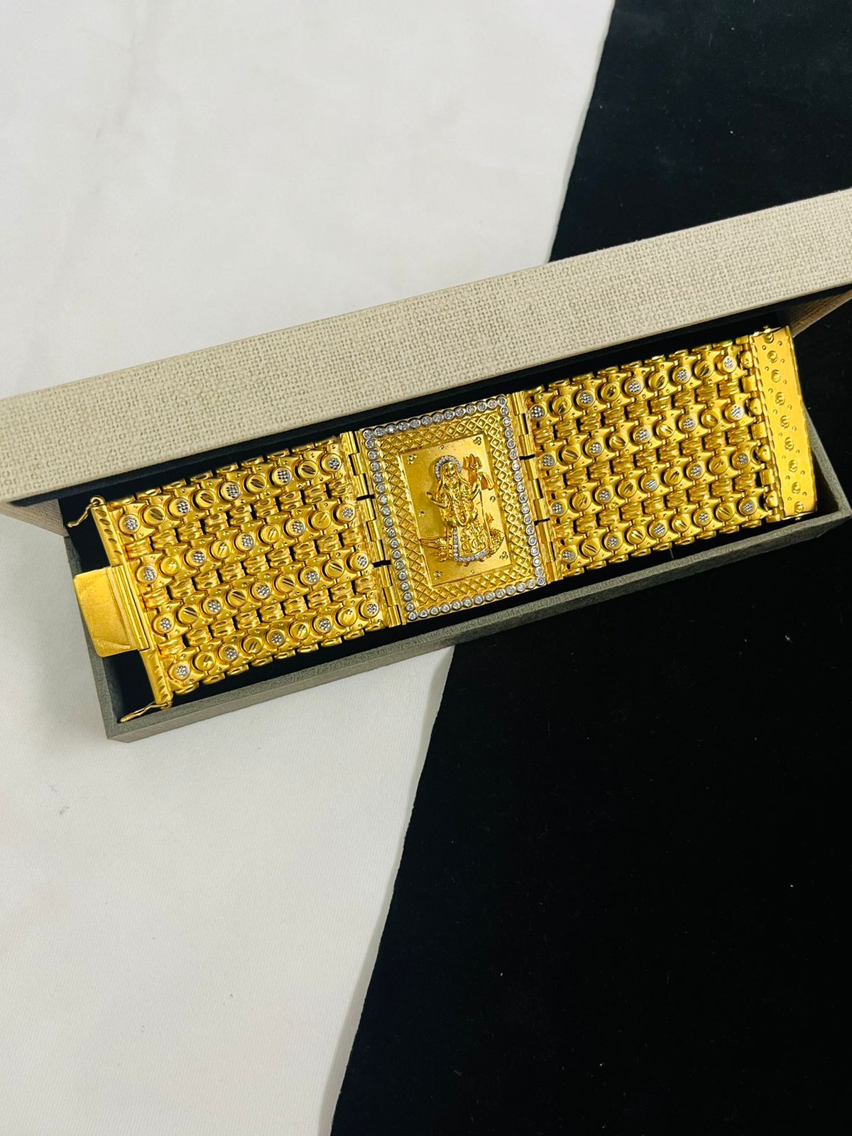 4 LINE KHODIYAR MAA BAHUBALI BRACELET FOR MEN DESIGN-A21