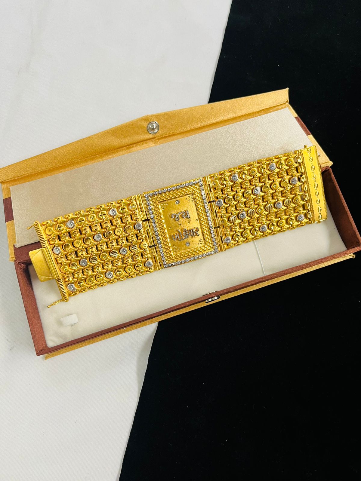4 LINE JAY KHODIYAR MAA BAHUBALI BRACELET FOR MEN DESIGN A22