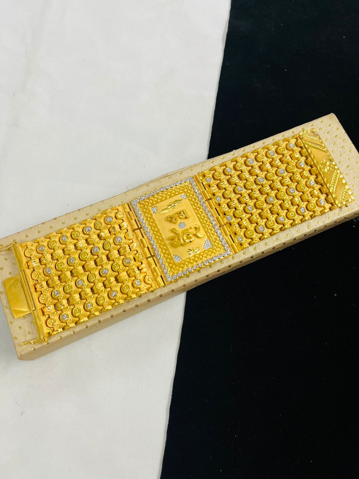 4 LINE JAY CHEHAR MAA BAHUBALI BRACELET FOR MEN DESIGN A23