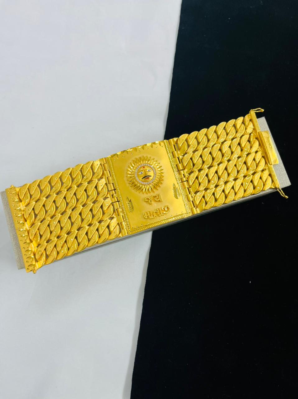 4 LINE JAY MATAJI POKAL SURYA SYMBOL BRACELET FOR MEN DESIGN A25