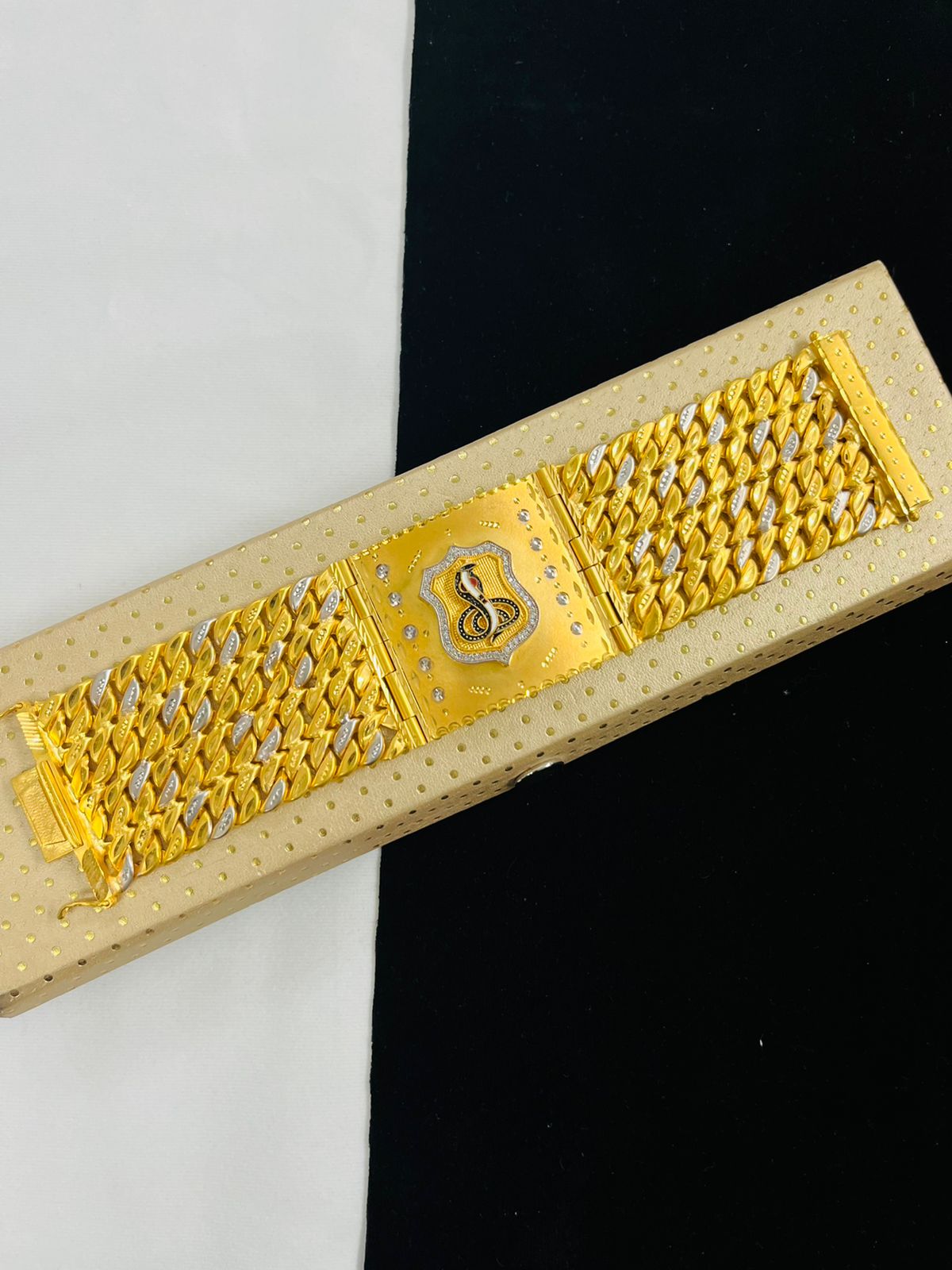 4 LINE GOGA POKAL BRACELET FOR MEN DESIGN A28