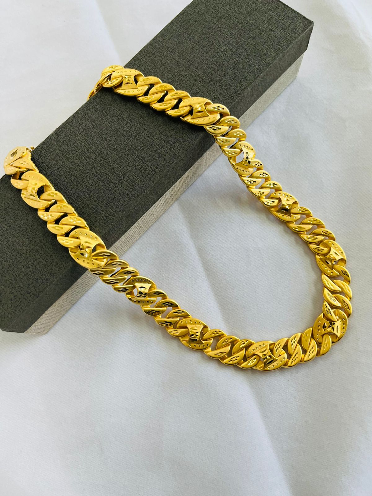1 GRAM GOLD FORMING POKAL CHAIN FOR MEN DESIGN A-46