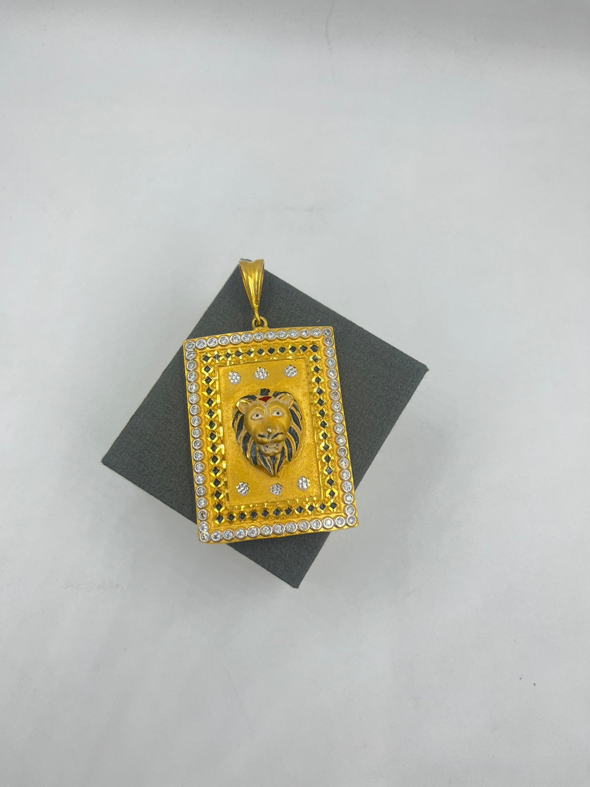 1 GRAM GOLD FORMING LION PENDANT FOR MEN DESIGN A-109