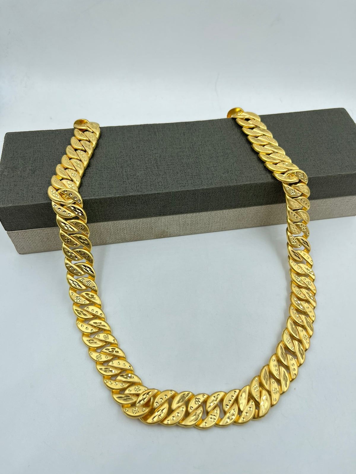 1 GRAM GOLD FORMING POKAL CHAIN FOR MEN DESIGN CH-A30