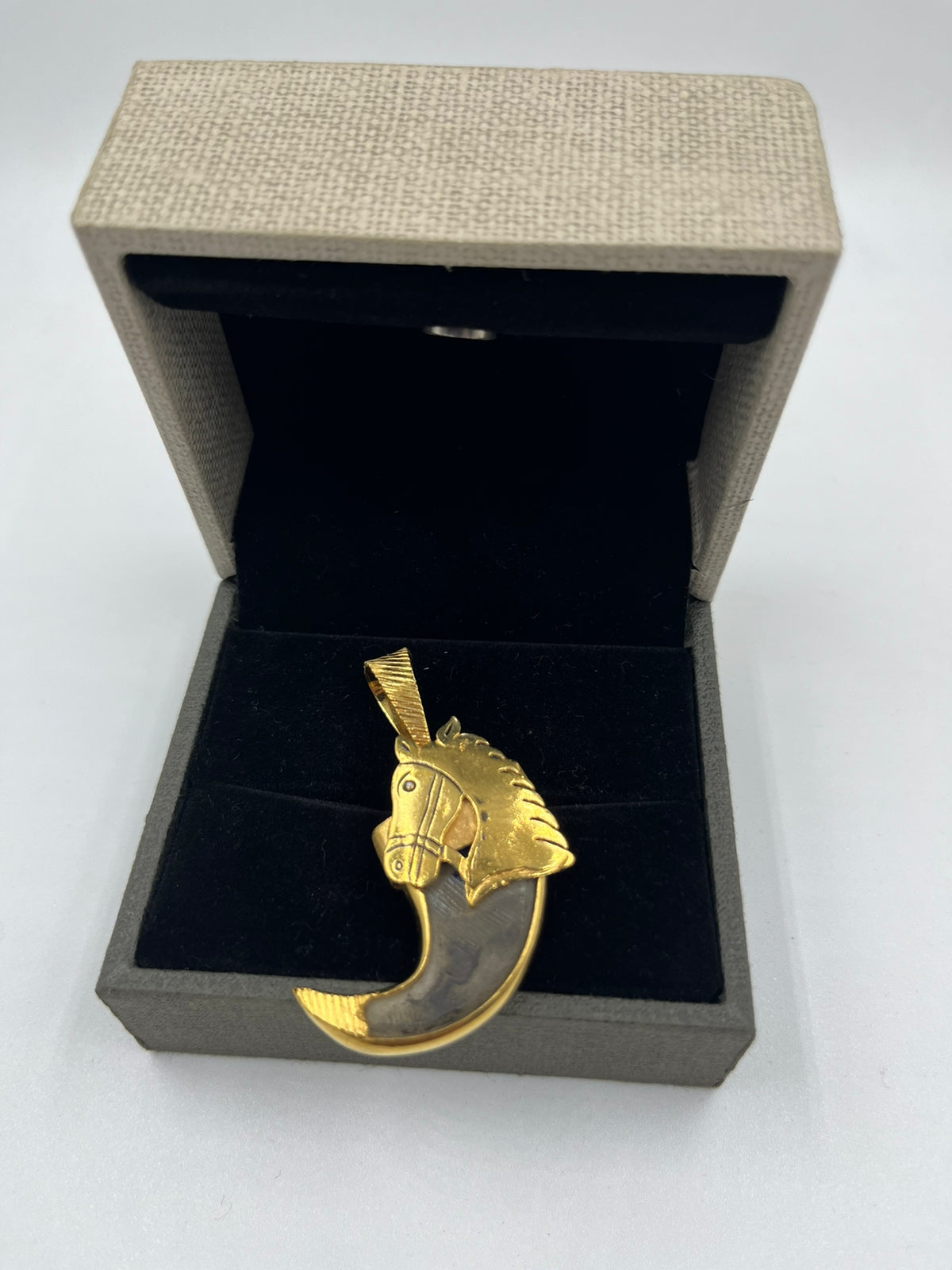 1 GRAM GOLD PLATING HOURSE NAIL PENDANT FOR MEN DESIGN A-17