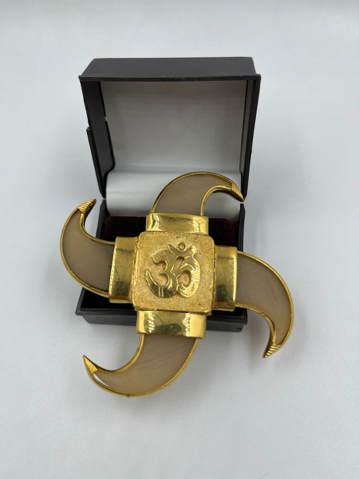 1 GRAM GOLD PLATING 4 NAIL WITH OM PENDANT FOR MEN DESIGN A-22