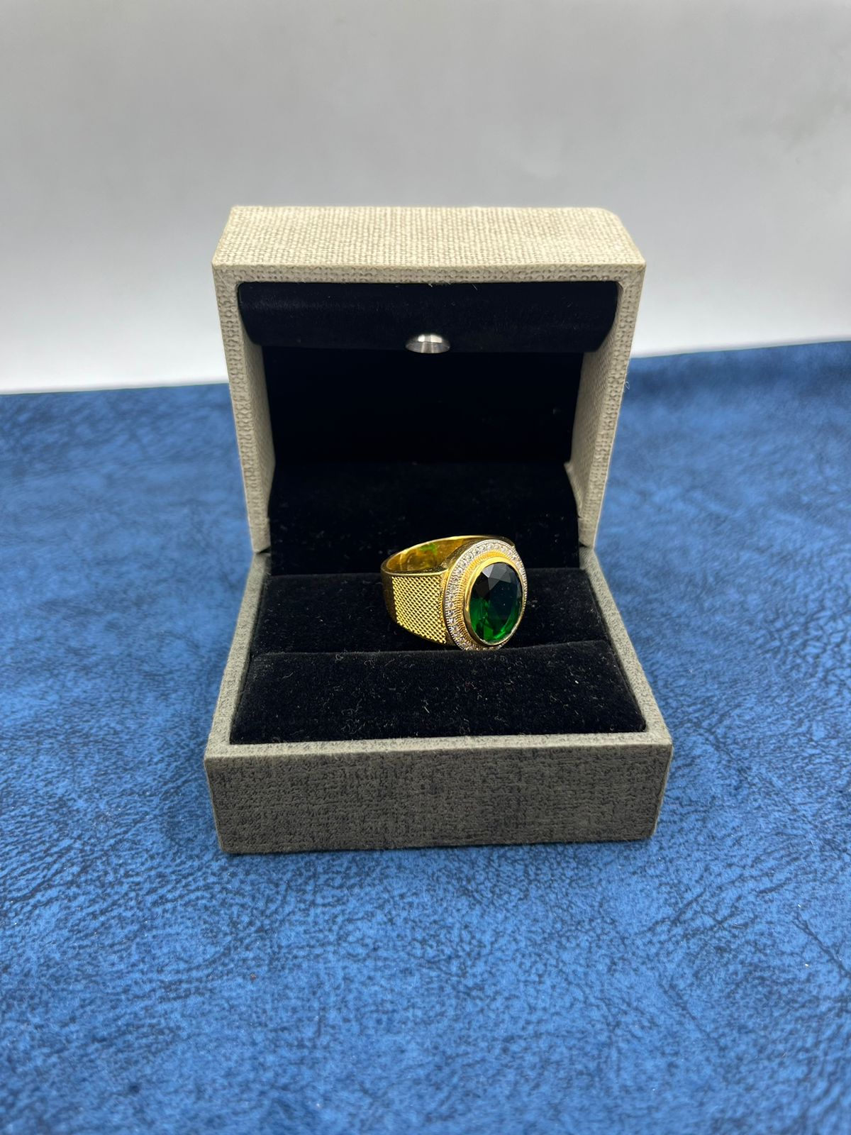 1 GRAM GOLD FORMING GREEN DIAMOND WITH RING FOR MEN DESIGN A-439