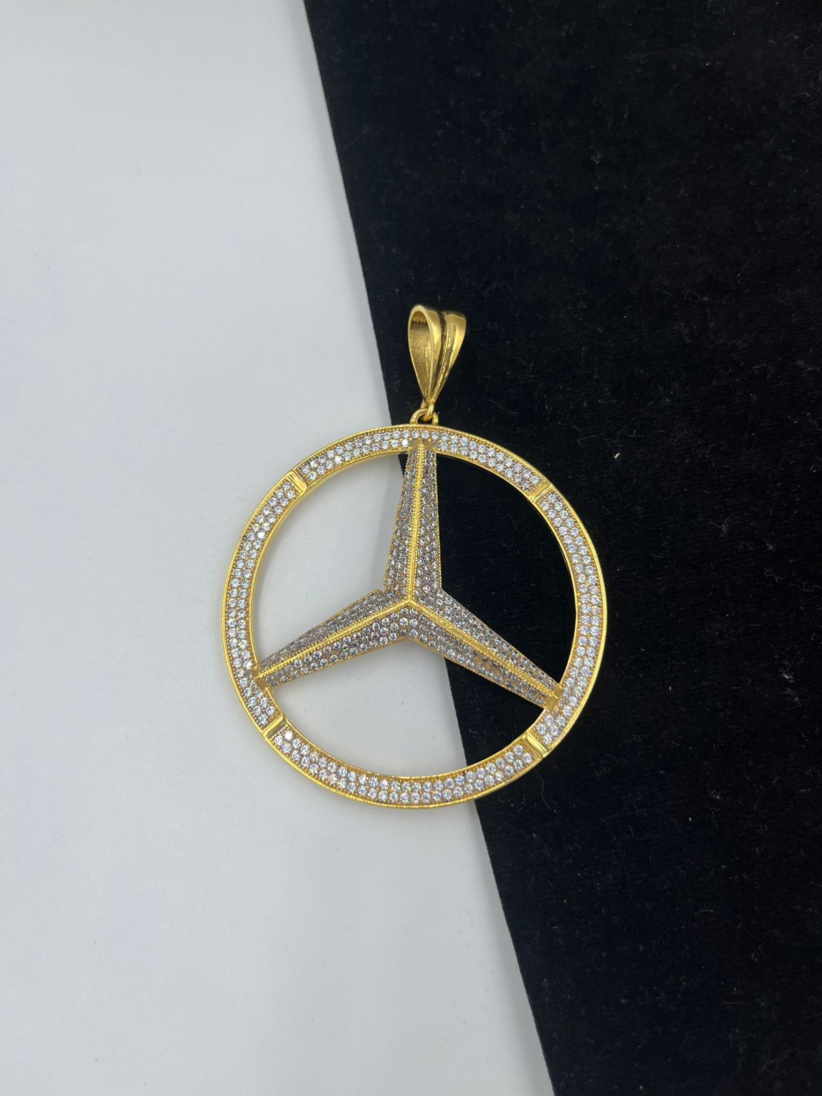 1 GRAM GOLD FORMING PENDANT FOR MEN DESIGN A-142