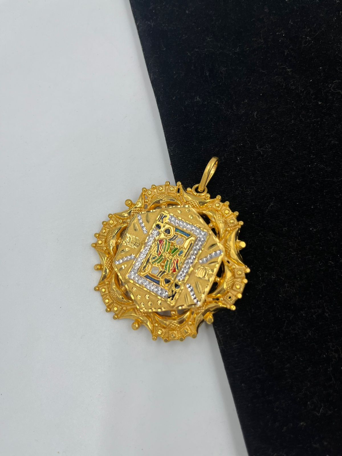 1 GRAM GOLD FORMING BADSHAH PENDANT FOR MEN DESIGN A-196