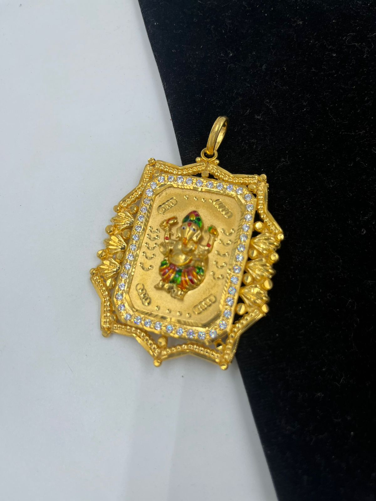 Ganpati deals bappa pendant