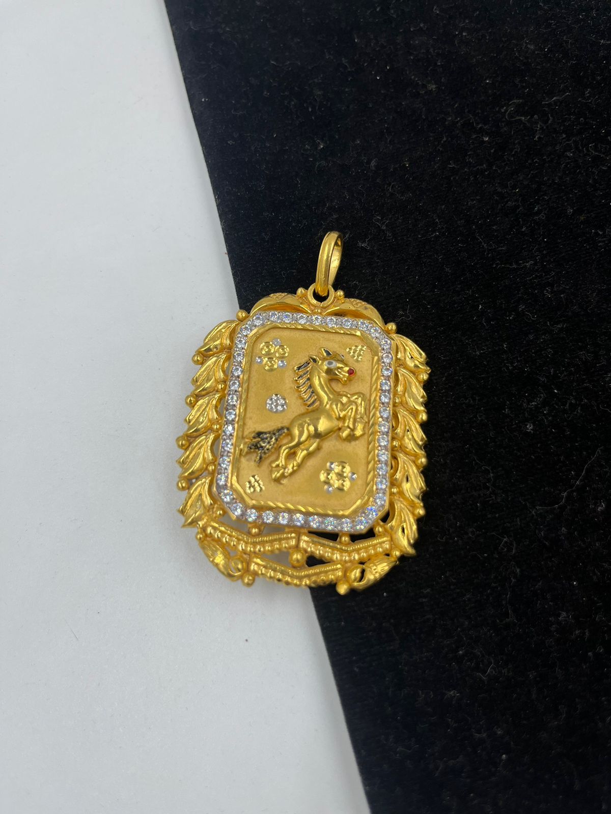 1 GRAM GOLD FORMING RAJWADI HOURSE PENDANT FOR MEN DESIGN A-202