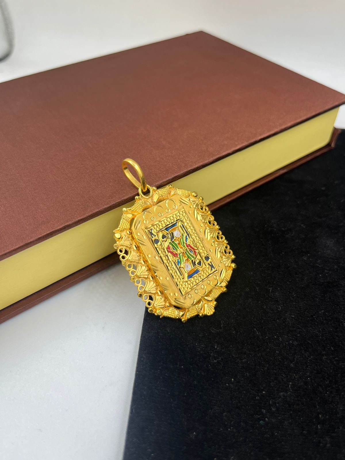 1 GRAM GOLD FORMING BADSHAH RAJWADI PENDANT FOR MEN DESIGN A-250