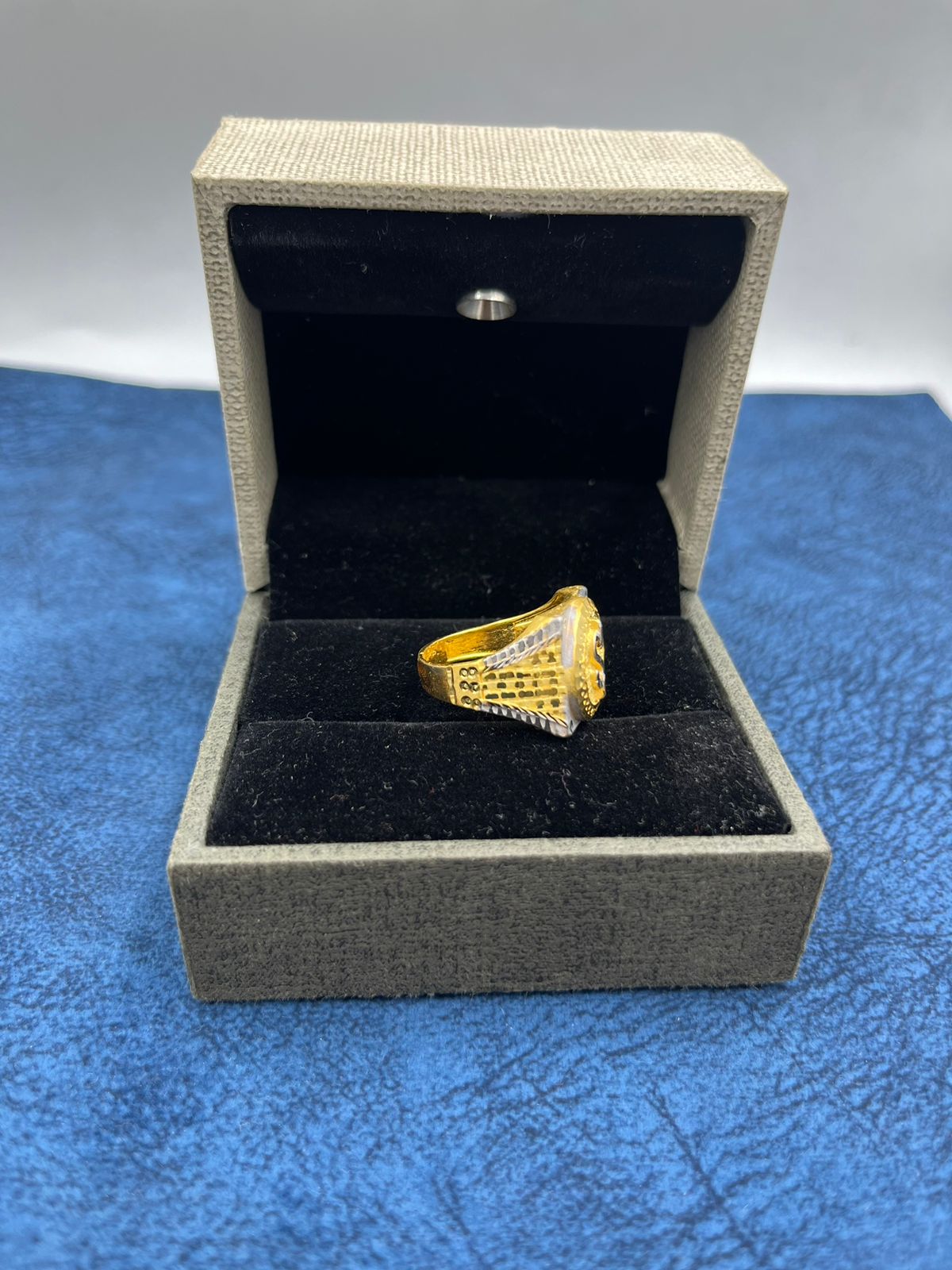 Rose Gold Diamond Ring in Jewellery Box - NE1040c – JEWELLERY GRAPHICS
