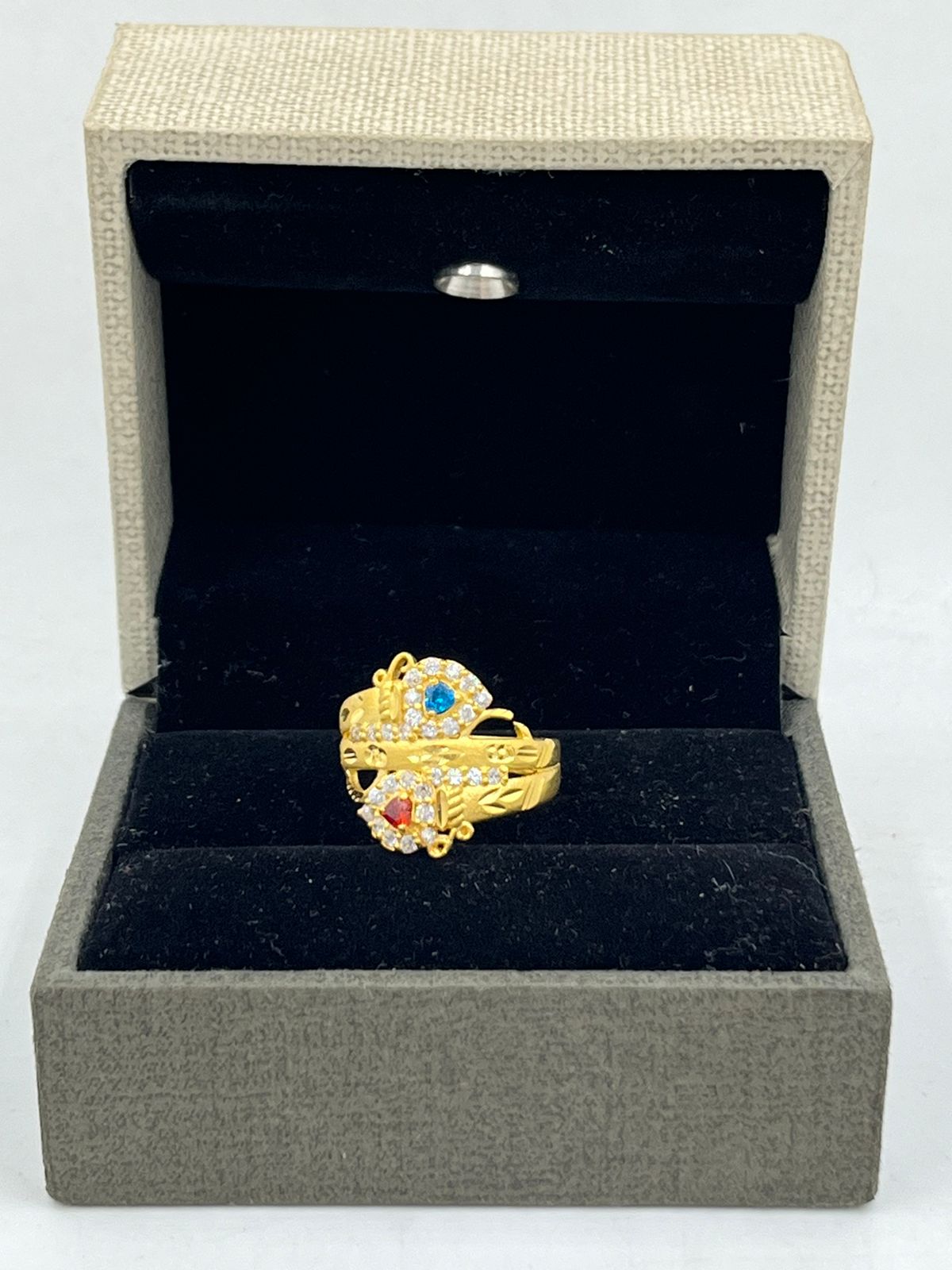 Amazon.com: Ross-Simons Italian 24kt Yellow Gold Fleur-De-Lis 1-Gram Ingot  Ring With 14kt Yellow Gold Band. Size 5: Clothing, Shoes & Jewelry