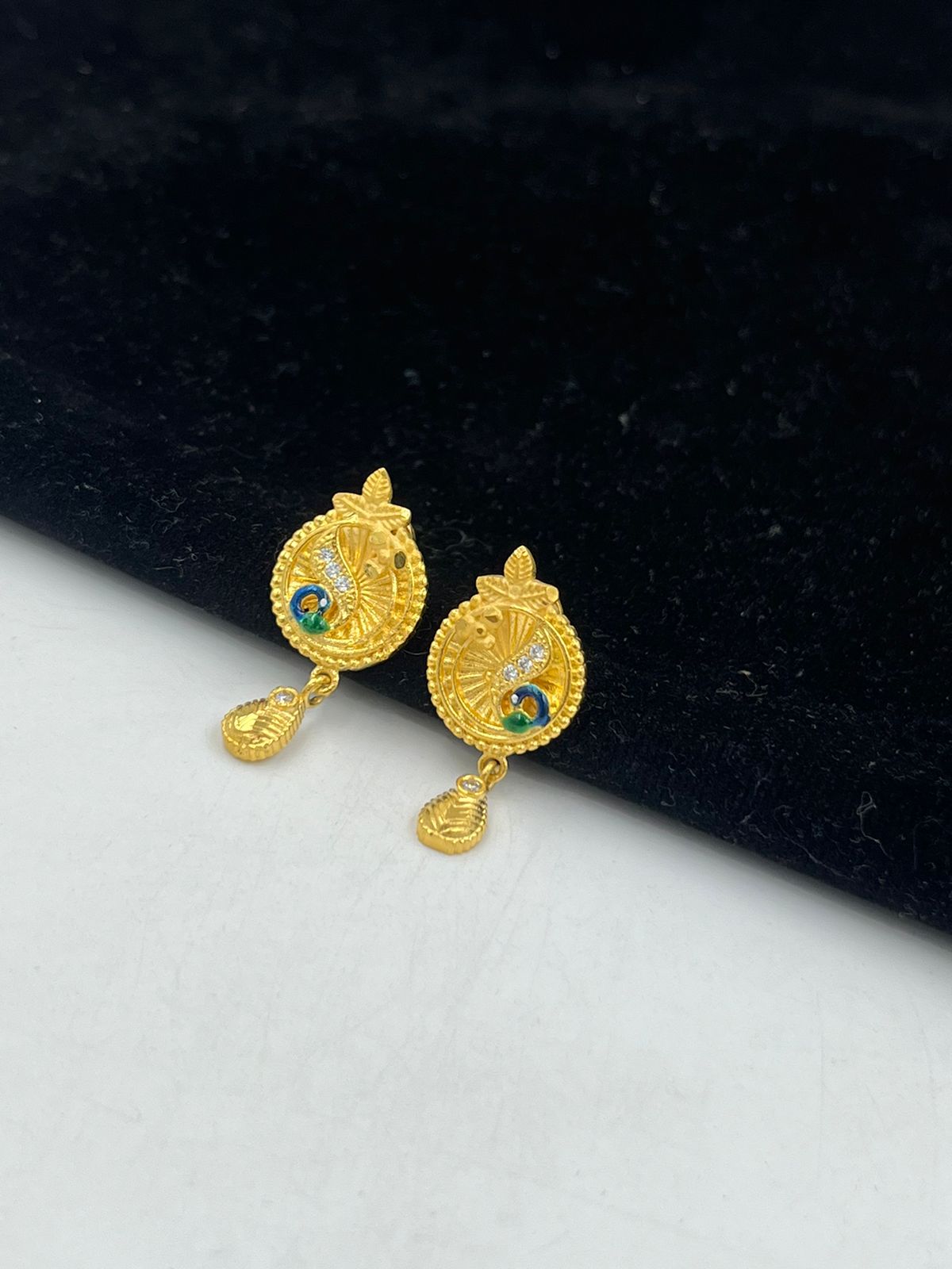 6 Grams Gold Temple Jimiki ✨ New Designs | Latest #GoldEarrings Model Long  Fashion Antique Earrings - YouTube
