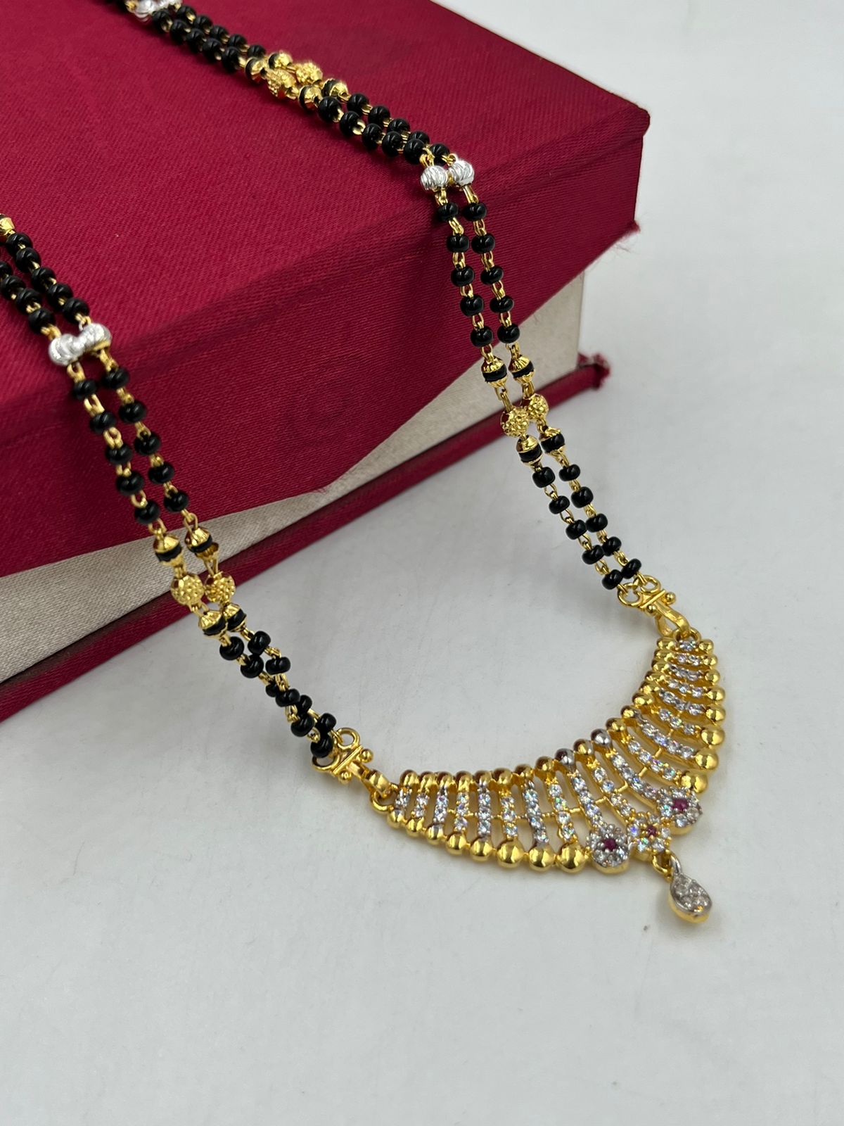 Latest mangalsutra designs store only gold 2019