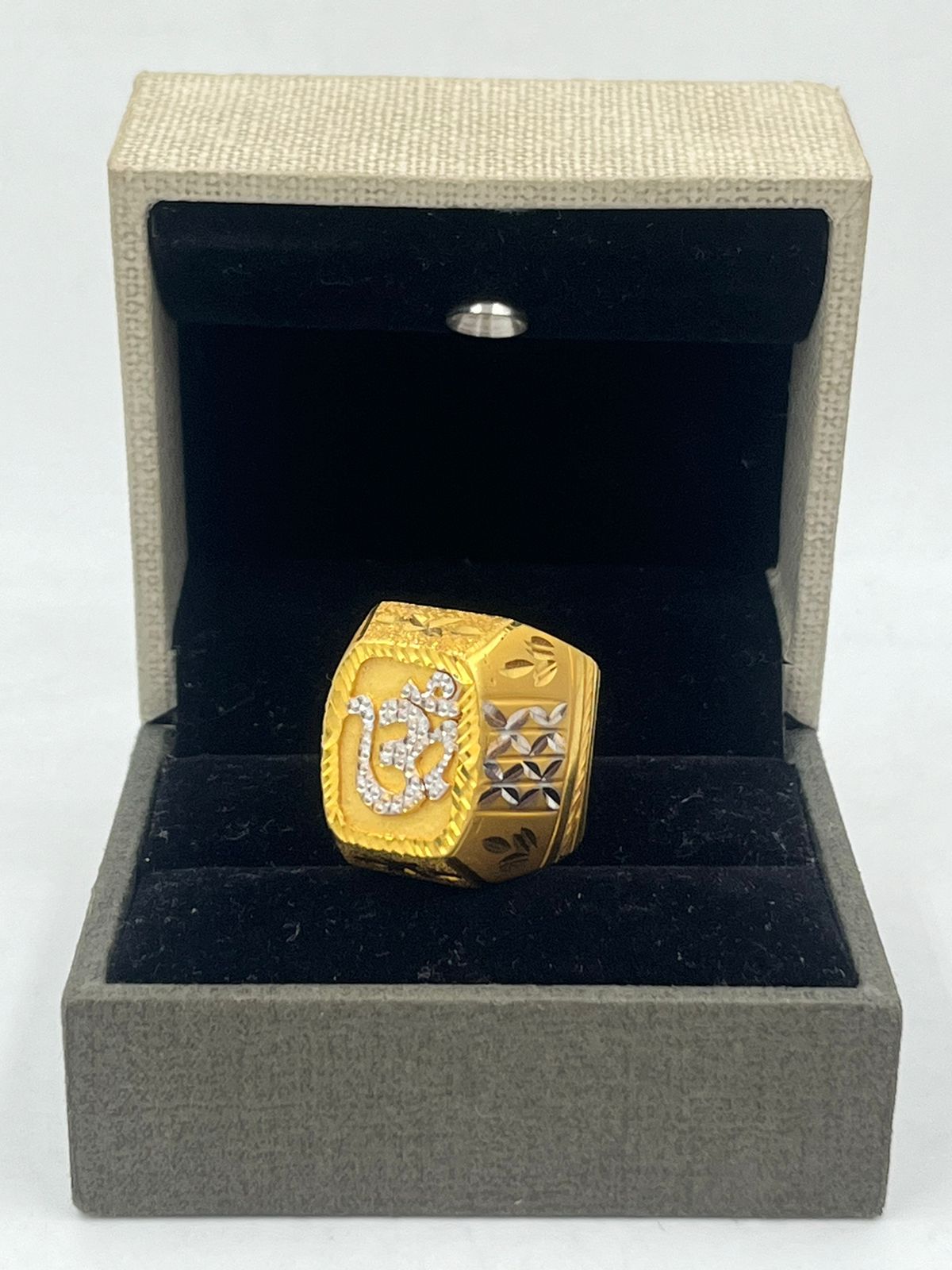 પુરુષો માટે 1 ગ્રામ ગોલ્ડ ઓમ (AUM) રિંગ ડિઝાઇન A-703