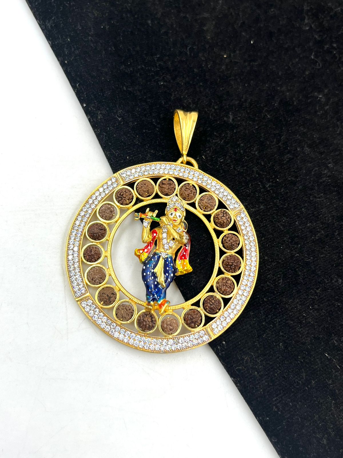 1 GRAM GOLD PLATED ROUND SHAPE WITH RUDRAKSHA WITH KRISHNA PENDANT FOR MEN DESIGN A-333