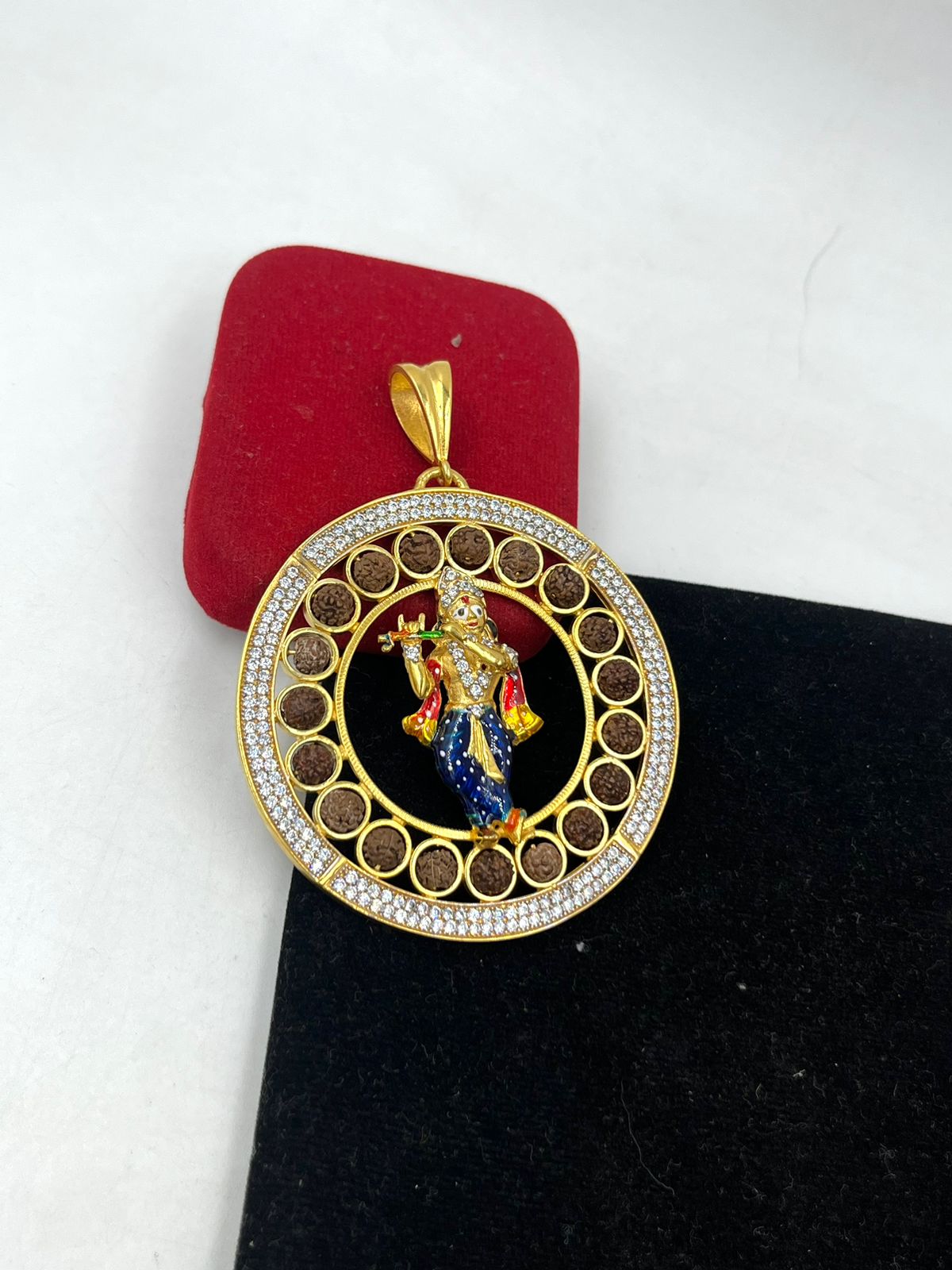 1 GRAM GOLD PLATED ROUND SHAPE WITH RUDRAKSHA WITH KRISHNA PENDANT FOR MEN DESIGN A-333
