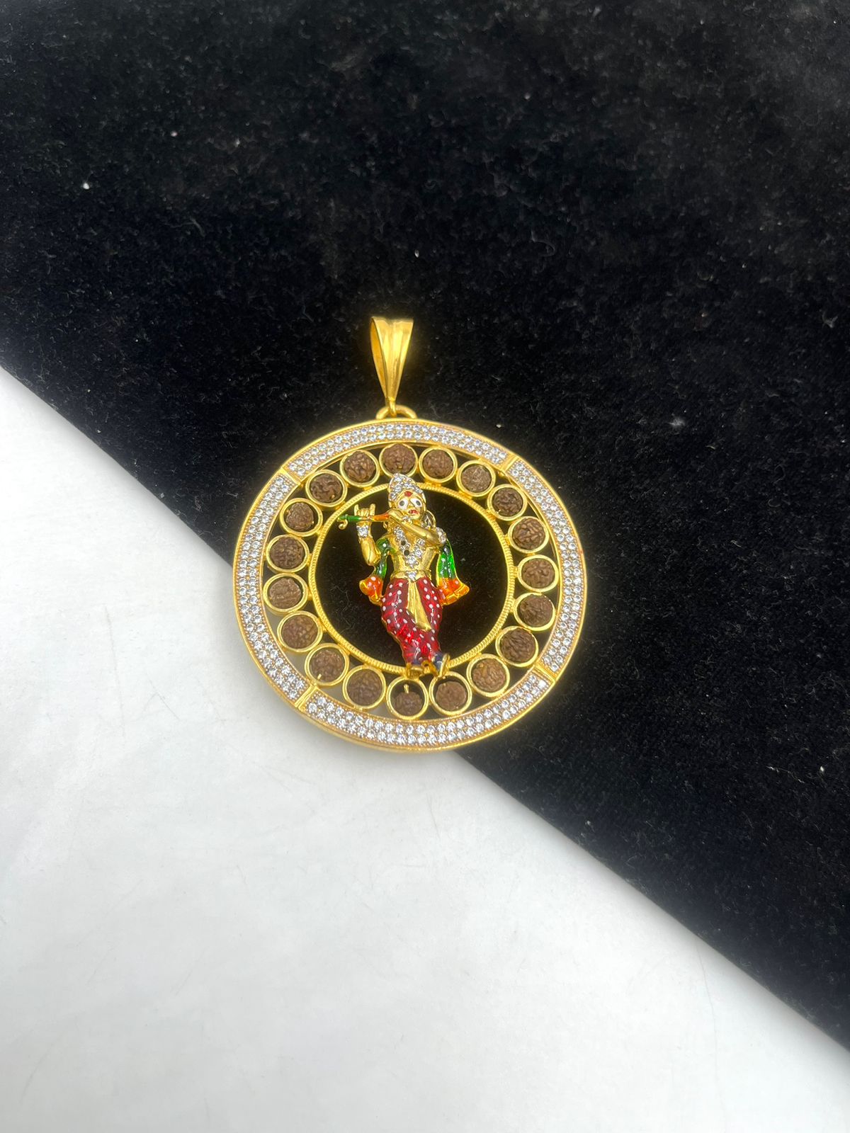 1 GRAM GOLD KRISHNA ROUND SHAPE WITH RUDRAKSHA WITH PENDANT FOR MEN DESIGN A-336