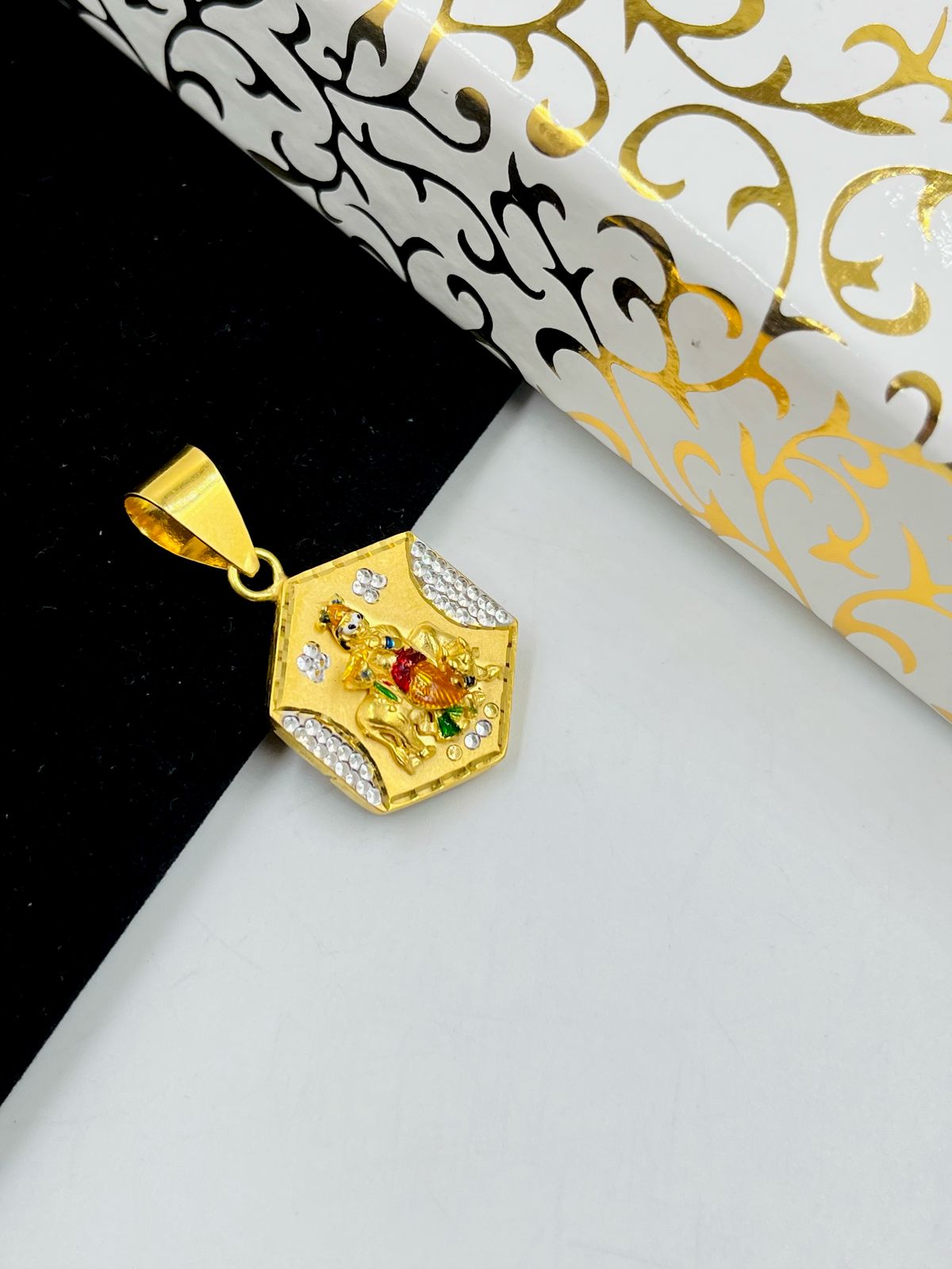 1 GRAM GOLD FORMING KRISHNA PENDANT FOR MEN DESIGN A-158