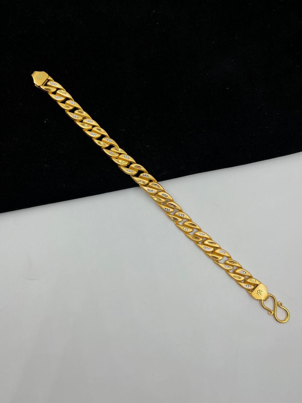 1 GRAM GOLD FORMING POKAL BRACELET FOR MEN DESIGN A-272