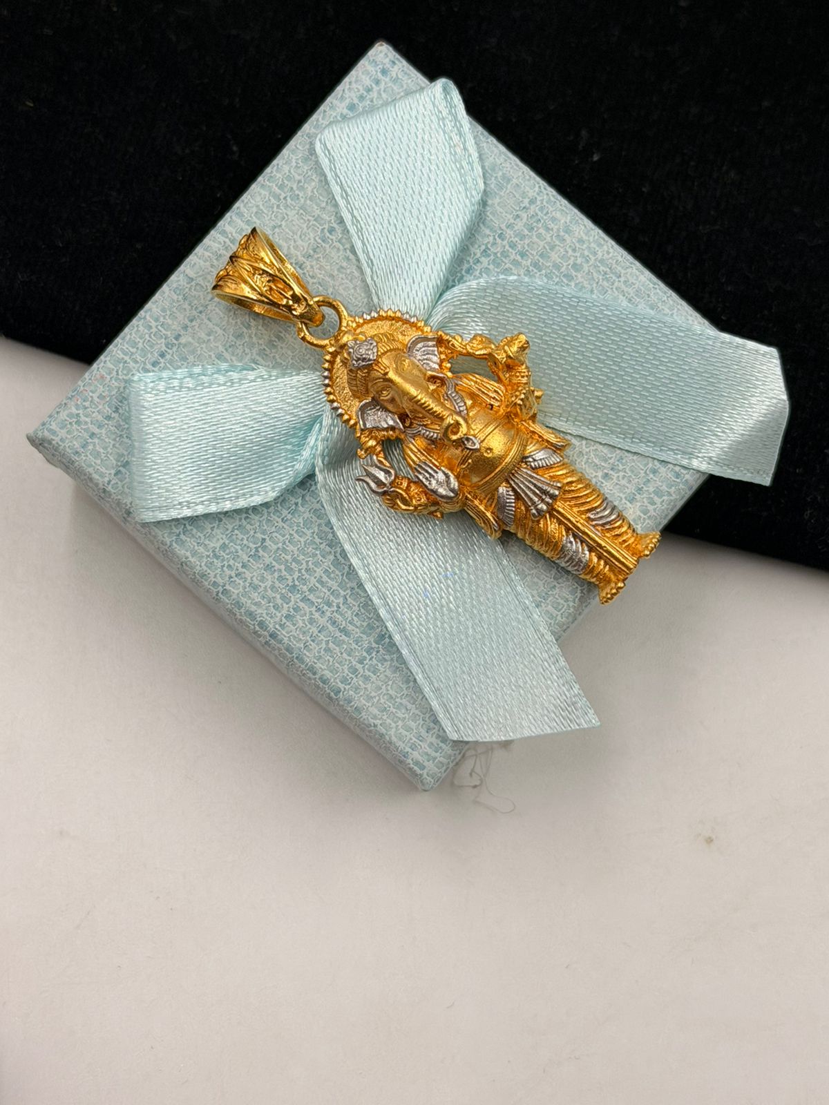 1 GRAM GOLD PREMIUM QUALITY GANPATI BAPPA PENDANT FOR MEN DESIGN A-571