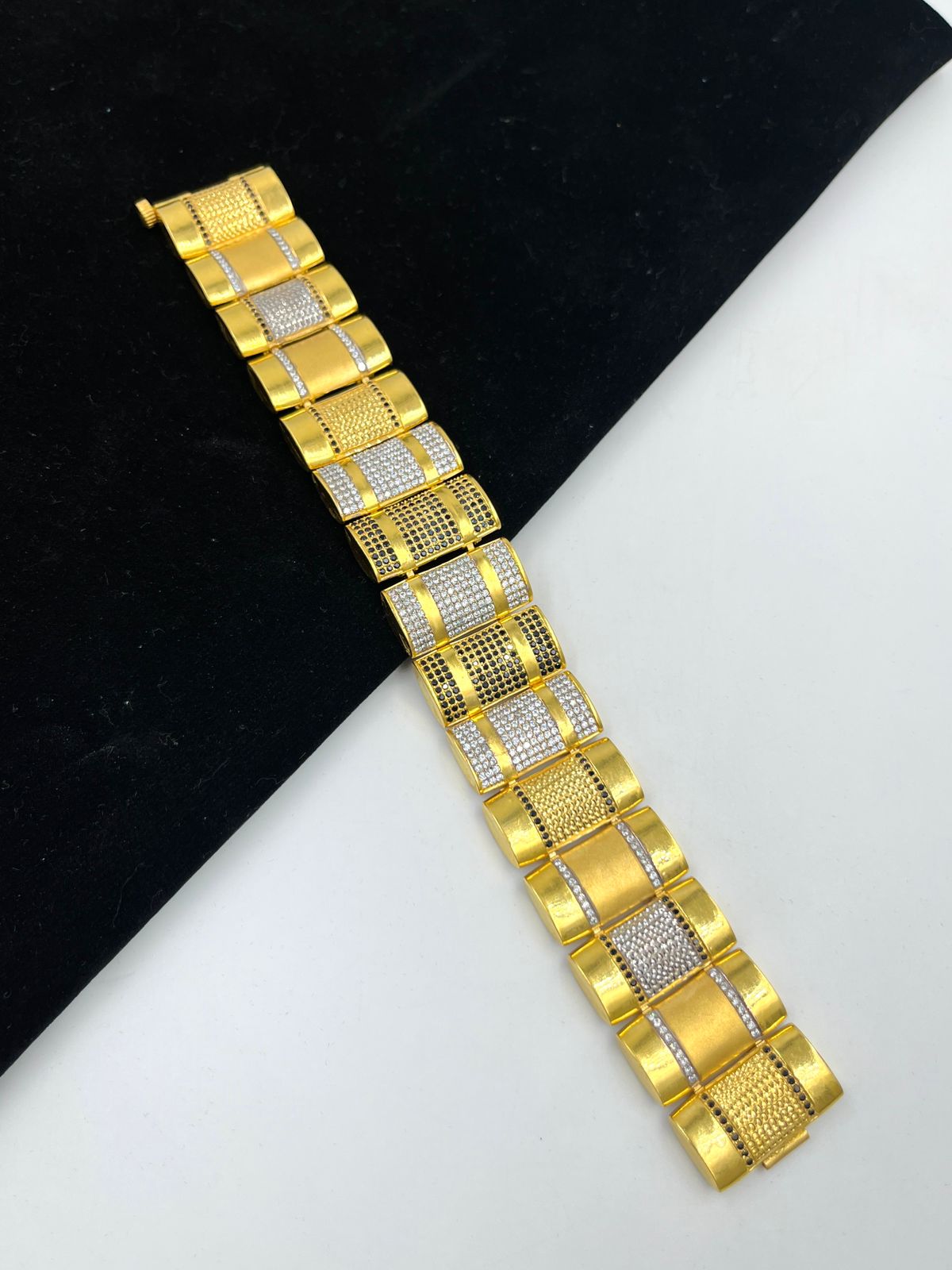 1 GRAM GOLD FORMING FULLY DIAMOND UNIQUE DESIGN BRACELET FOR MEN DESIGN A-325