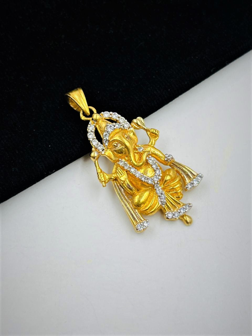 1 GRAM GOLD GANPATI BAPPA PENDANT FOR MEN DESIGN A-402