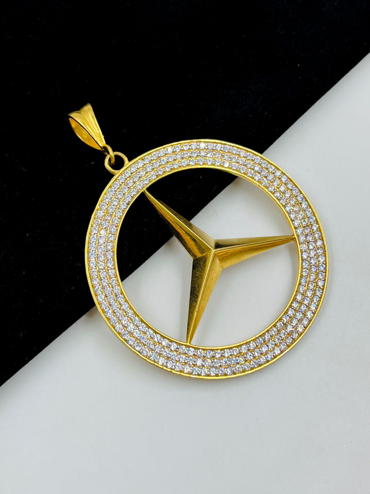 1 GRAM GOLD ROUND DIAMOND PENDANT FOR MEN DESIGN A-514