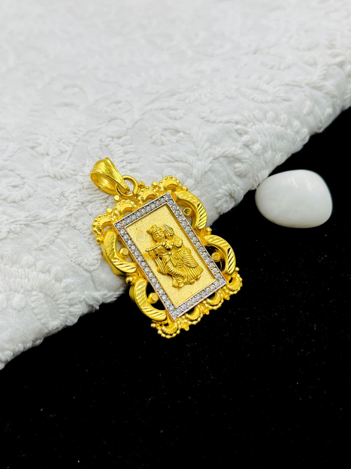 1 GRAM GOLD RADHA KRISHNA PENDANT FOR MEN DESIGN A-530