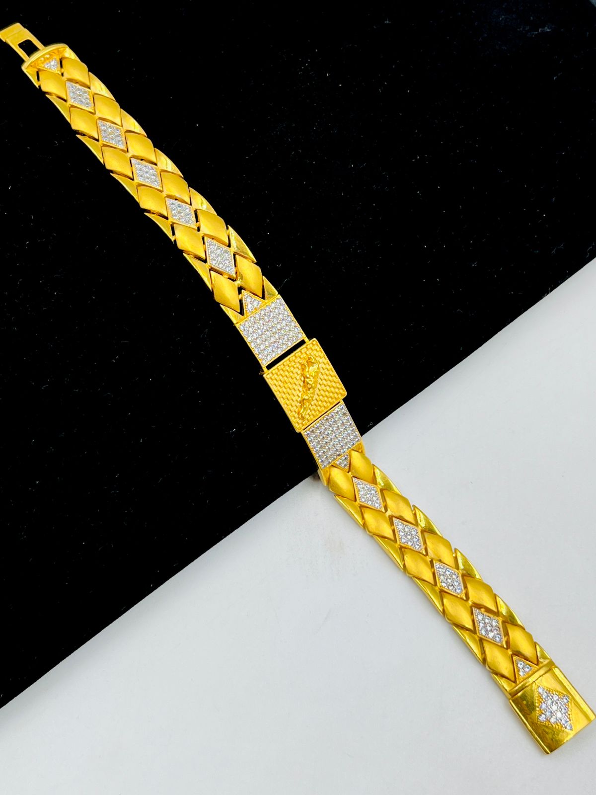 1 GRAM GOLD JAGUAR DIAMOND BRACELET FOR MEN DESIGN A-390
