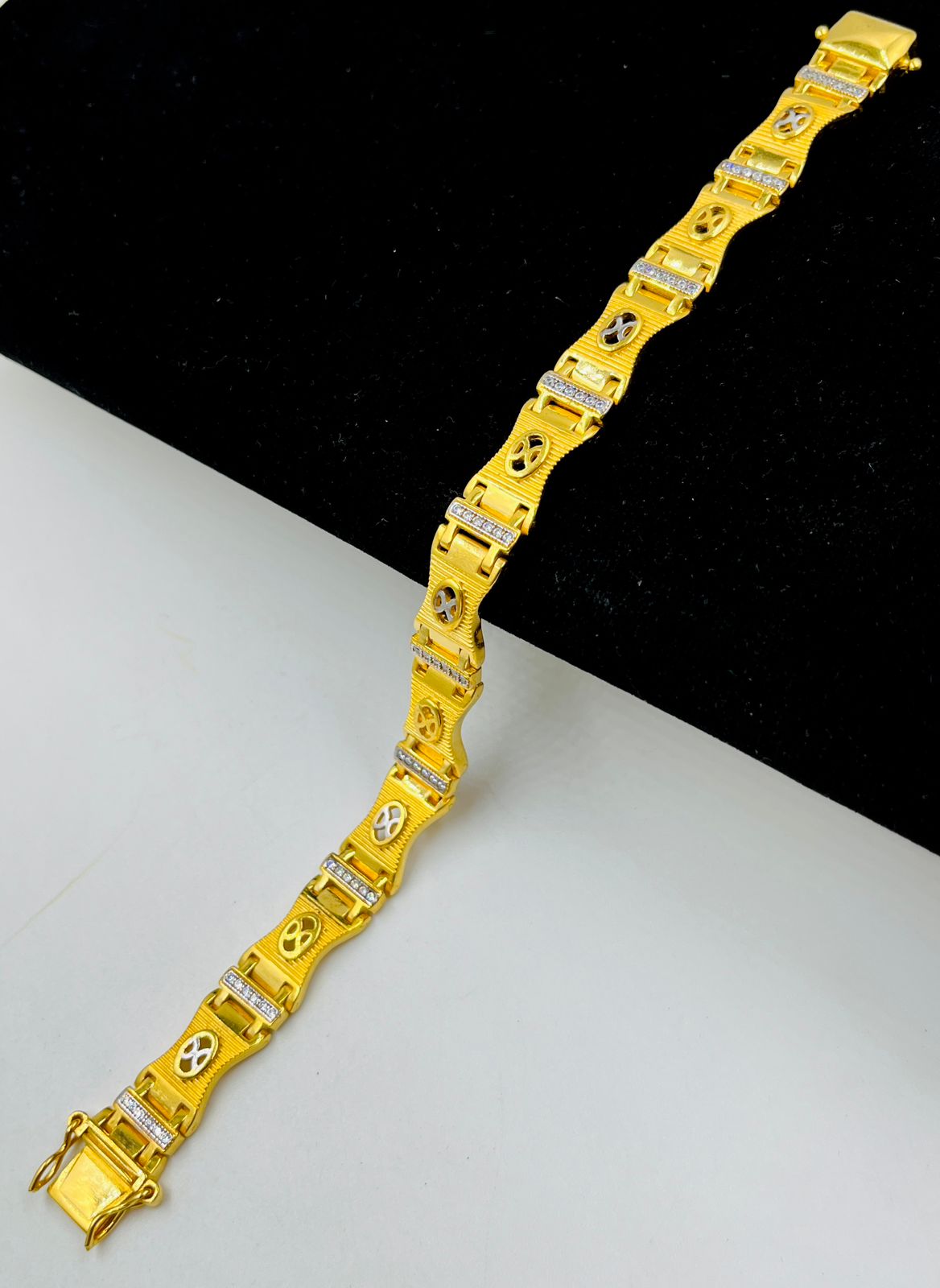 1 GRAM GOLD DIAMOND BRACELET FOR MEN DESIGN A-419