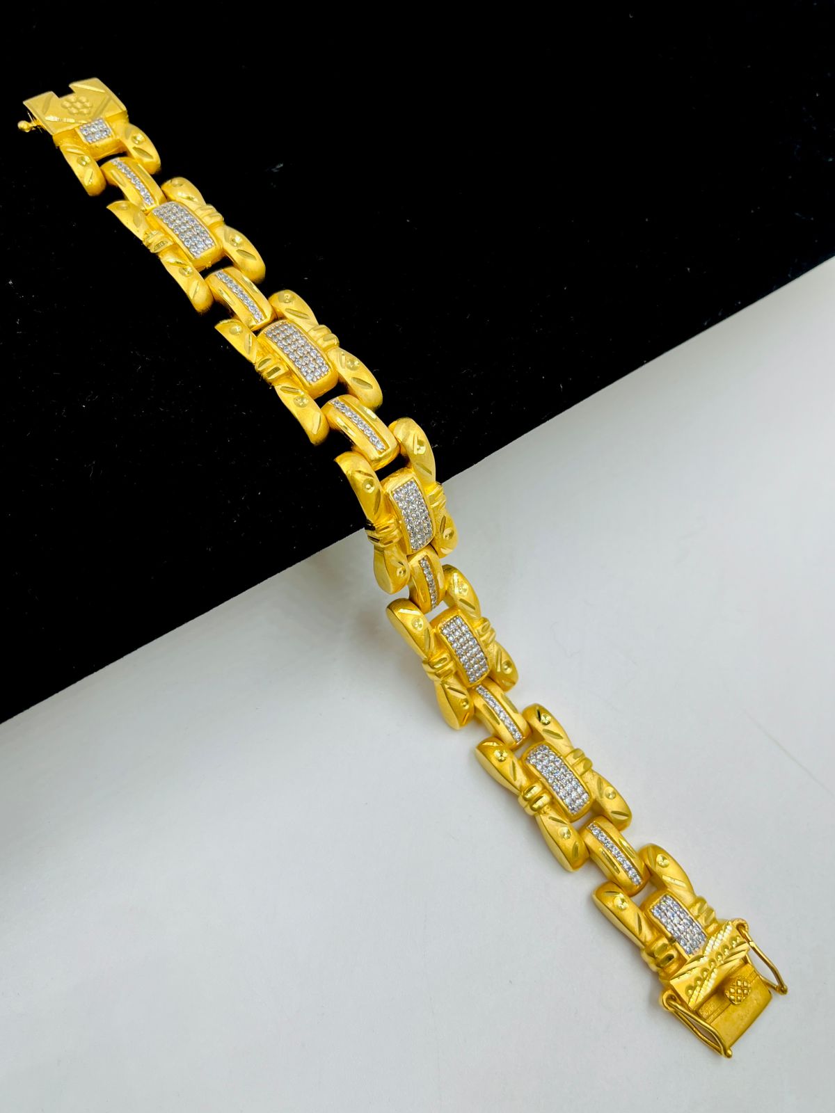 1 GRAM GOLD DIAMOND BRACELET FOR MEN DESIGN A-429