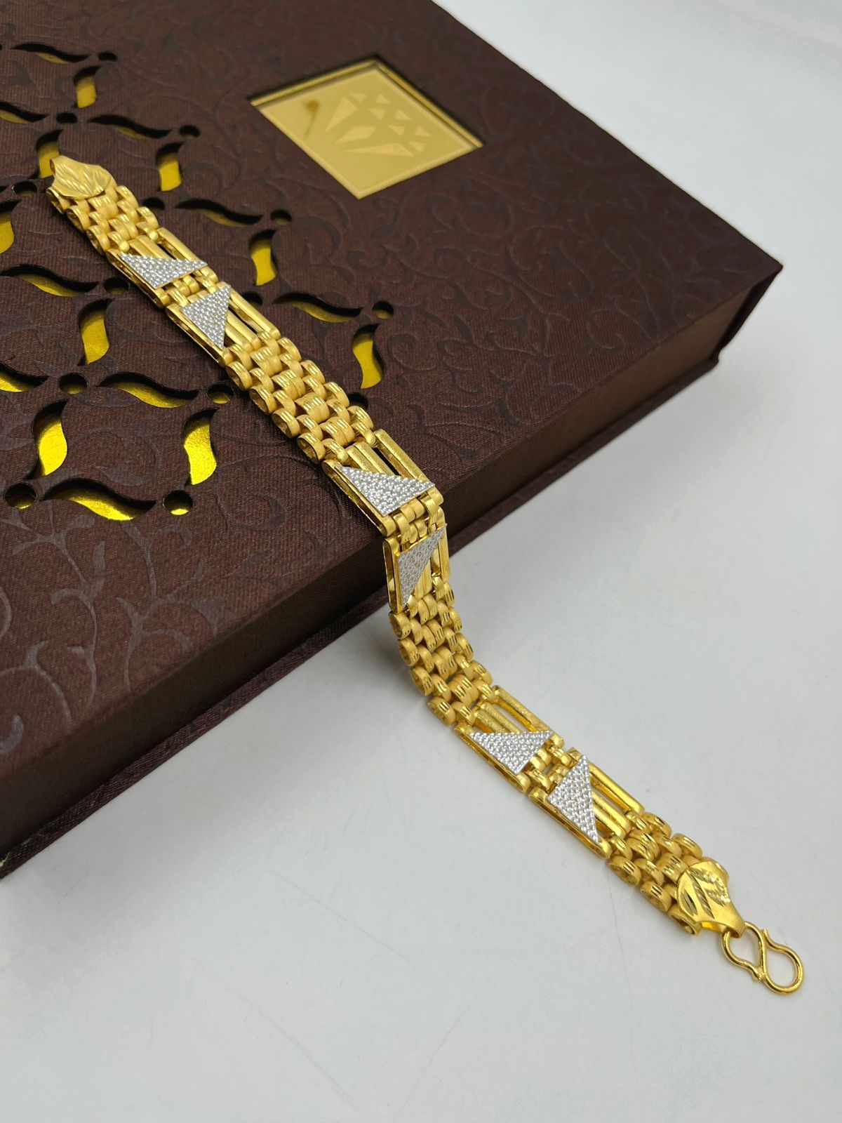 1 GRAM GOLD PASI BRACELET FOR MEN DESIGN A-474