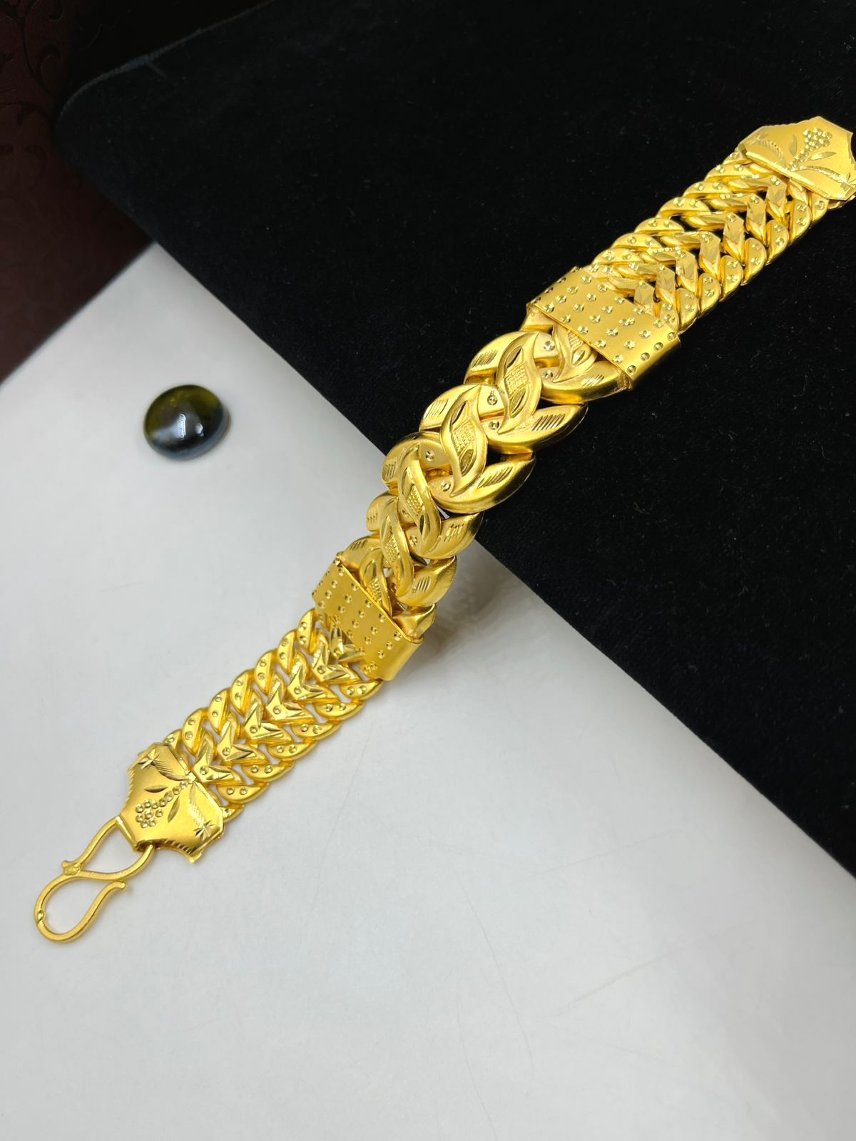 1 GRAM GOLD FORMING POKAL BRACELET FOR MEN DESIGN A-473