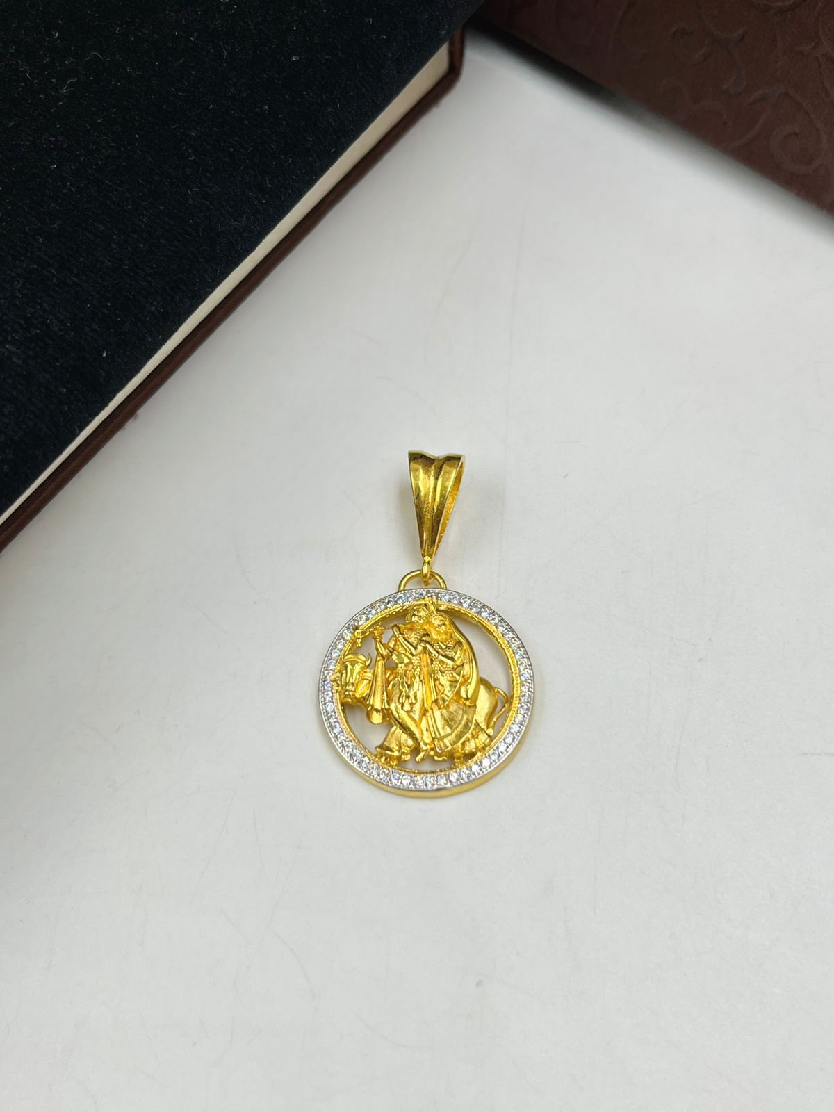 1 GRAM GOLD RADHE KRISHNA DIAMOND FOR MEN DESIGN A-546
