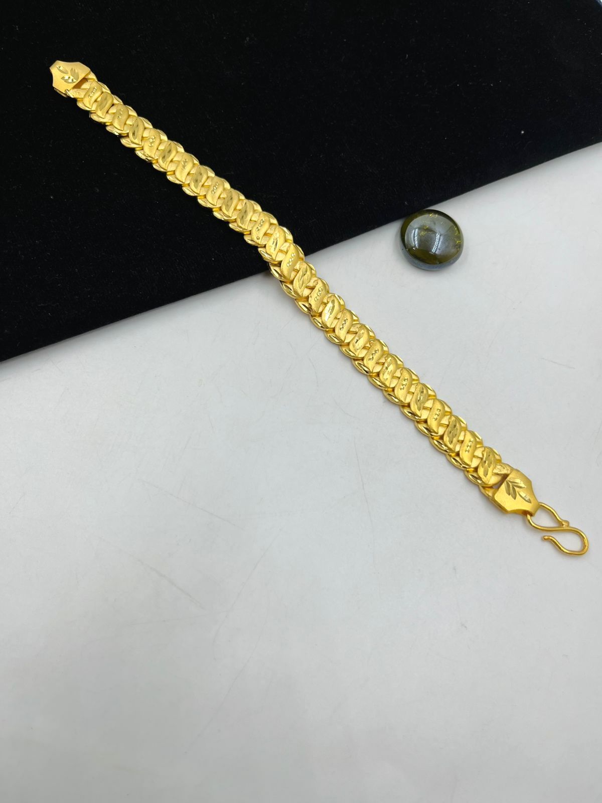 1 GRAM GOLD POKAL BRACELET FOR MEN DESIGN A2