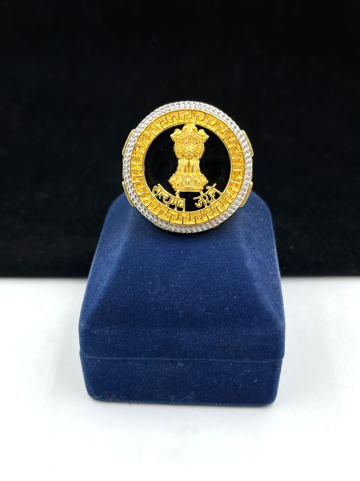 1 GRAM GOLD PLATING MUDRA WITH SATYAMEVA JAYATE RING FOR MEN DESIGN A-372