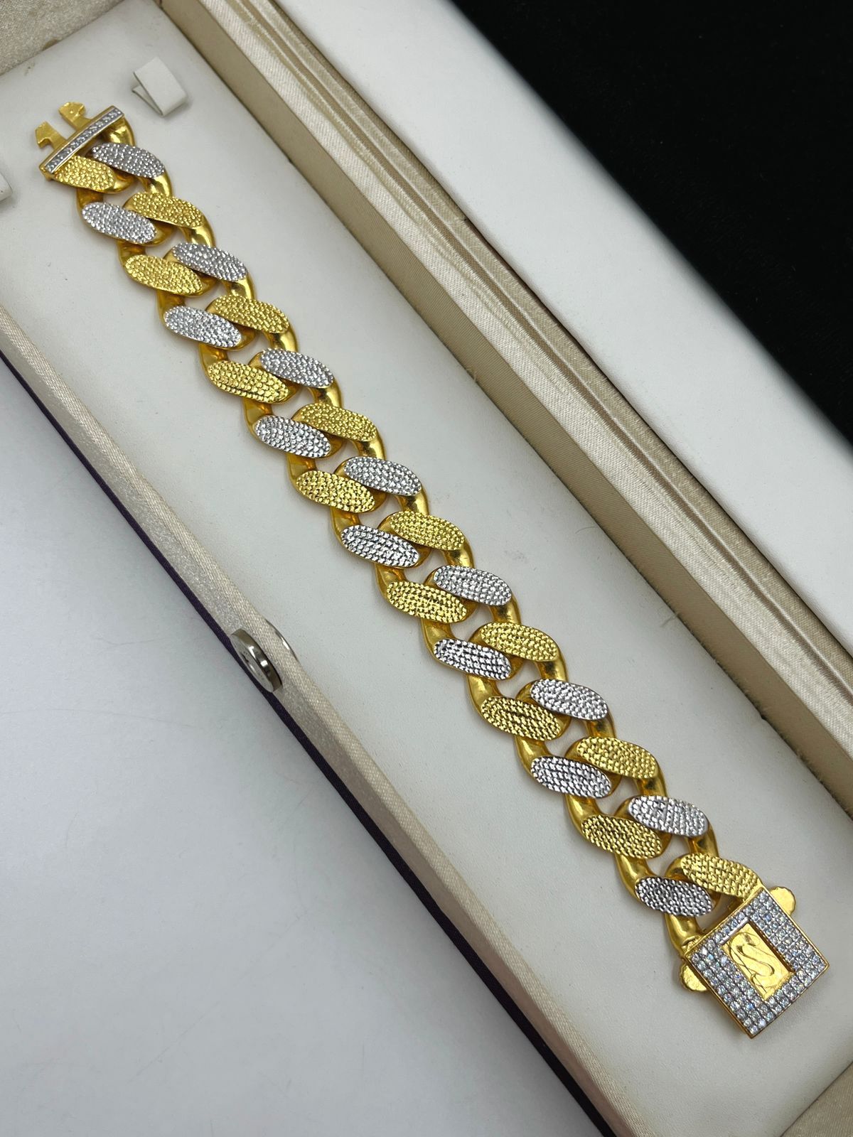 1 GRAM GOLD UNIQUE BRACELET FOR MEN DESIGN A-438