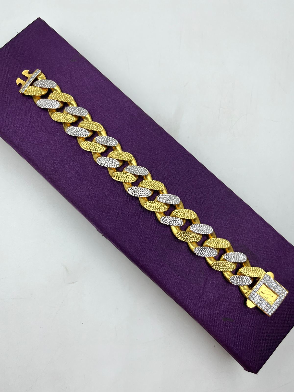 1 GRAM GOLD UNIQUE BRACELET FOR MEN DESIGN A-438
