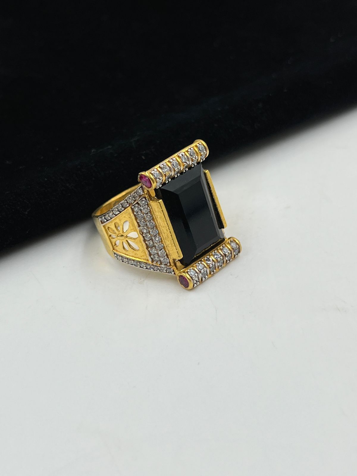 1 GRAM GOLD FORMING WHITE DIAMOND RING FOR MEN DESIGN A-555
