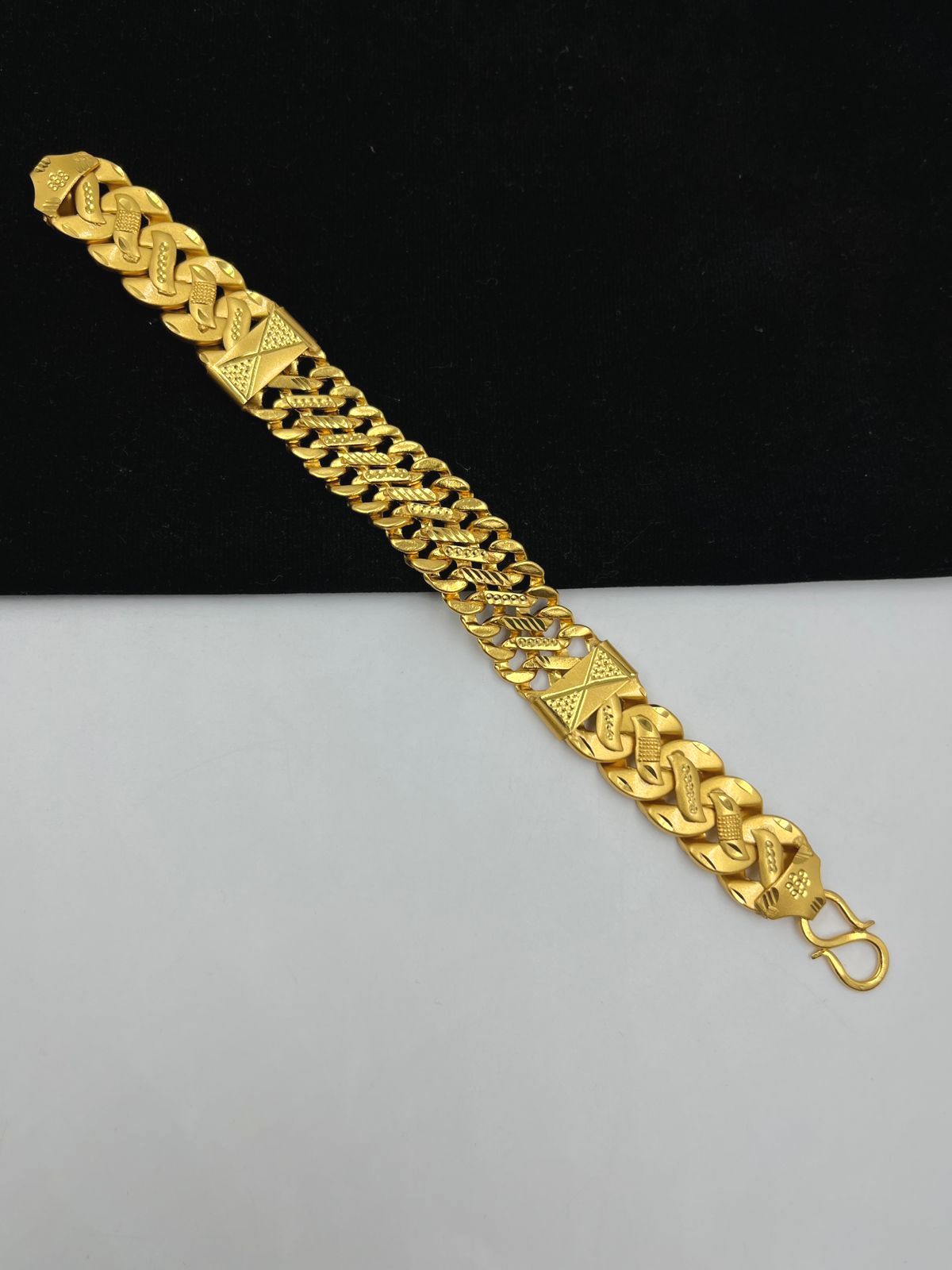 1 GRAM GOLD SINGAPURI WITH POKAL KOYLI BRACELET FOR MEN DESIGN A-10